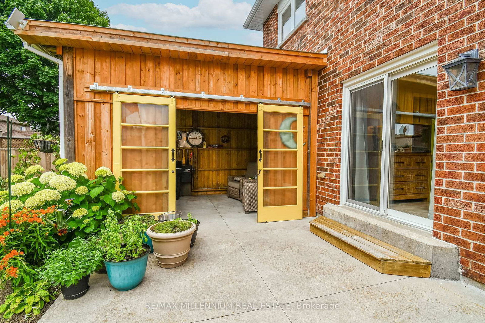 Listing Image 7