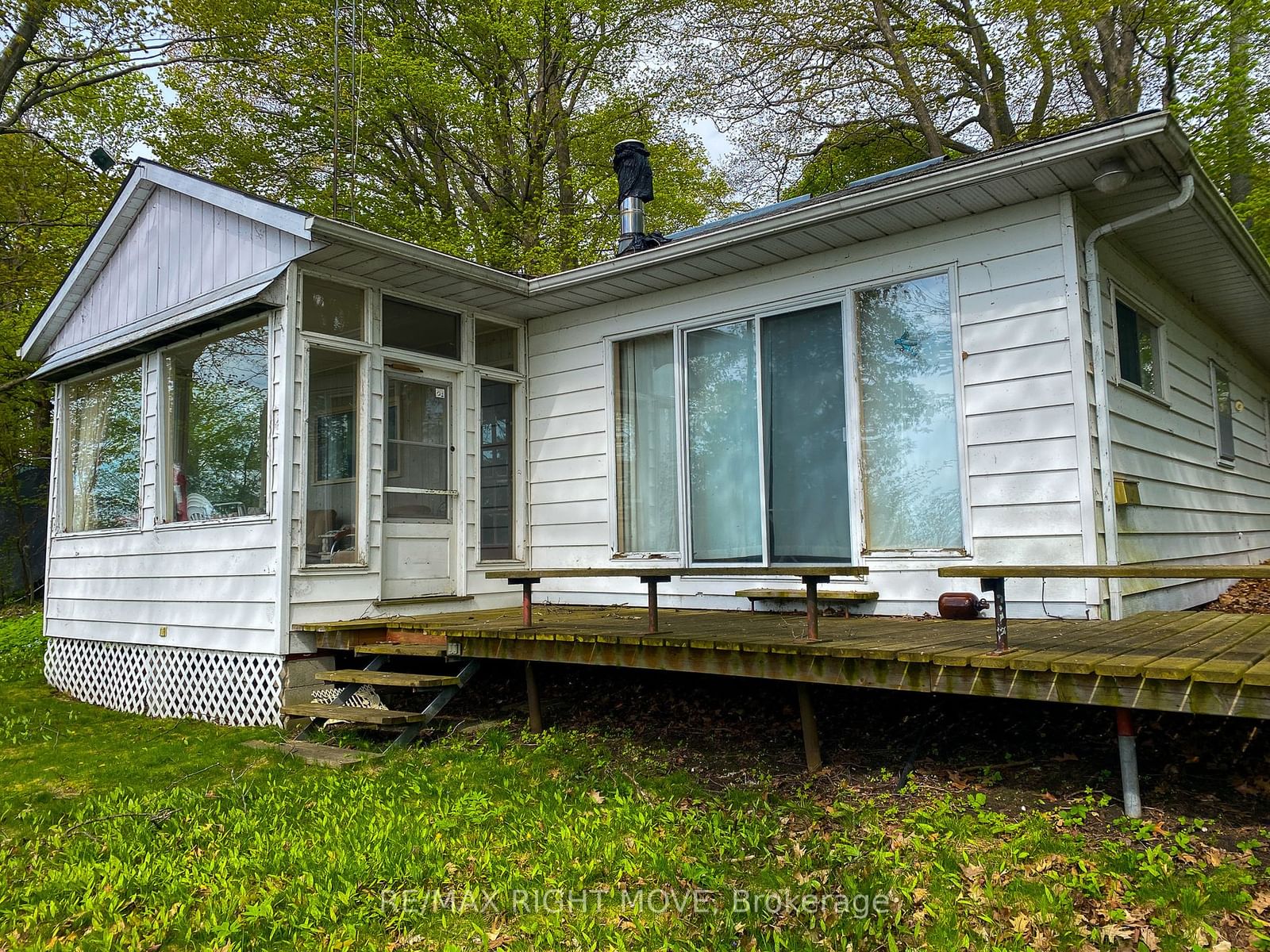 Listing Image 7