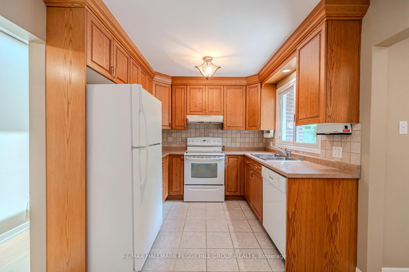 295 Duckworth St, Barrie, L4M 3X5 | Image 2