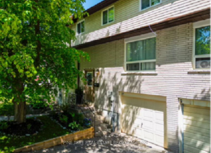 home for sale on 37-1095 Mississaga Street W