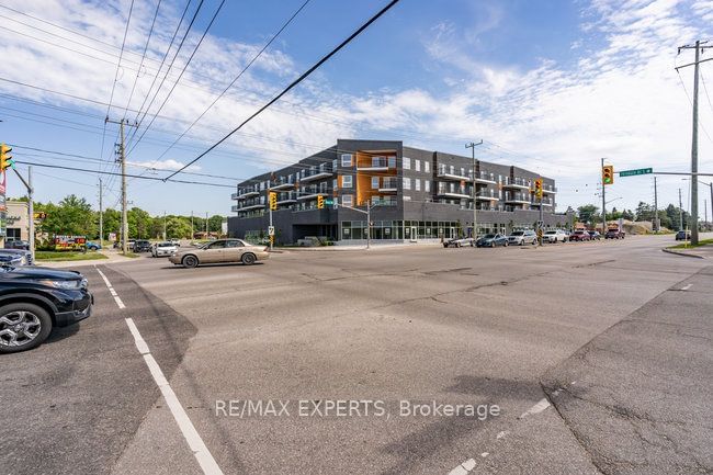 home for lease on 318-430 Essa Road