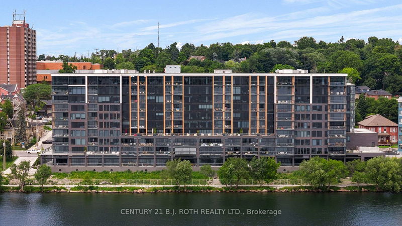 home for lease on 715-185 dunlop Street E