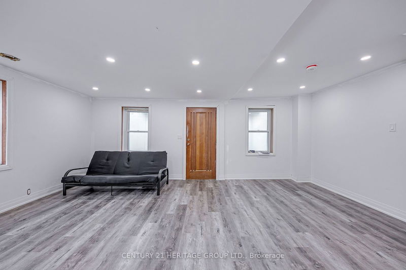 144 Queen St  Springwater, L0L 1P0 | Image 22