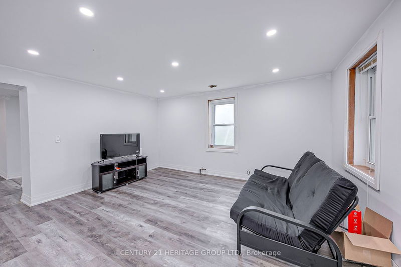 144 Queen St  Springwater, L0L 1P0 | Image 27