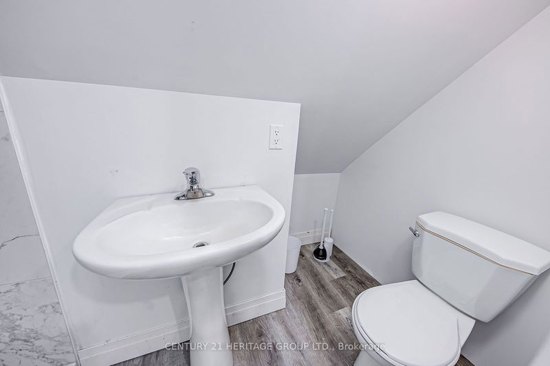 144 Queen St  Springwater, L0L 1P0 | Image 35