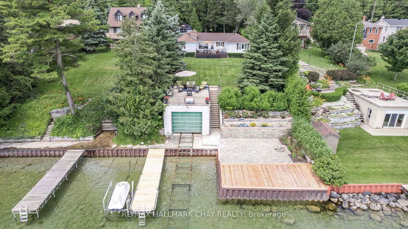 1125 Woodland Dr  Oro-Medonte, L3V 6H1 | Image 1