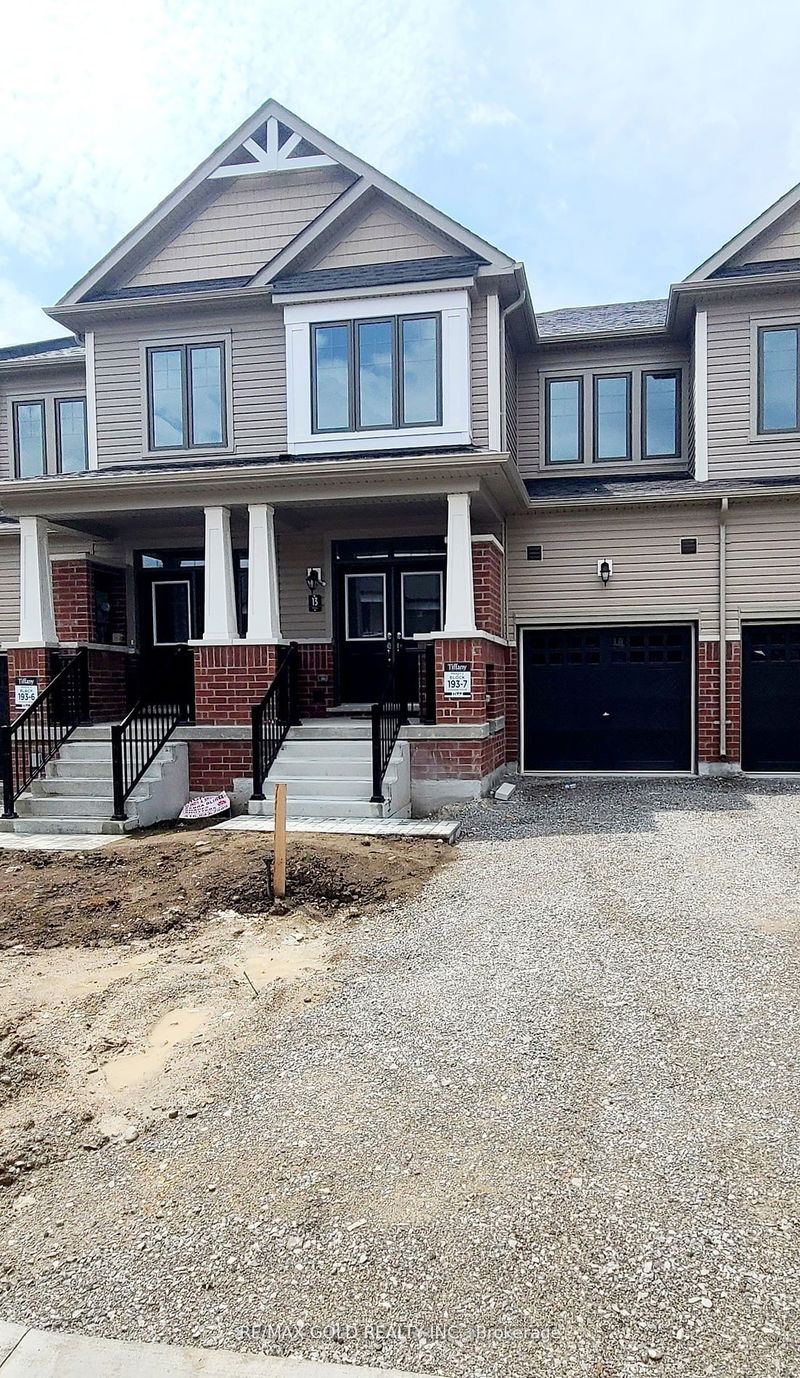 home for lease on 13 Durham Avenue