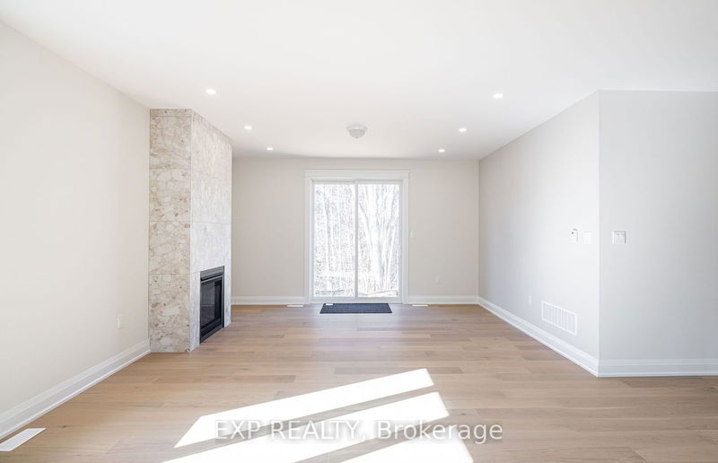 8 Alexander St  Springwater, L3V 3T8 | Image 13