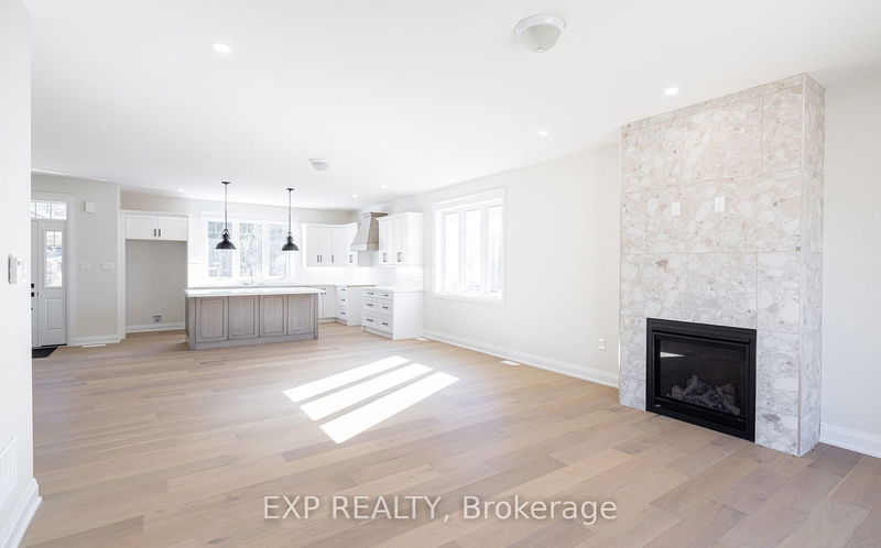 8 Alexander St  Springwater, L3V 3T8 | Image 15