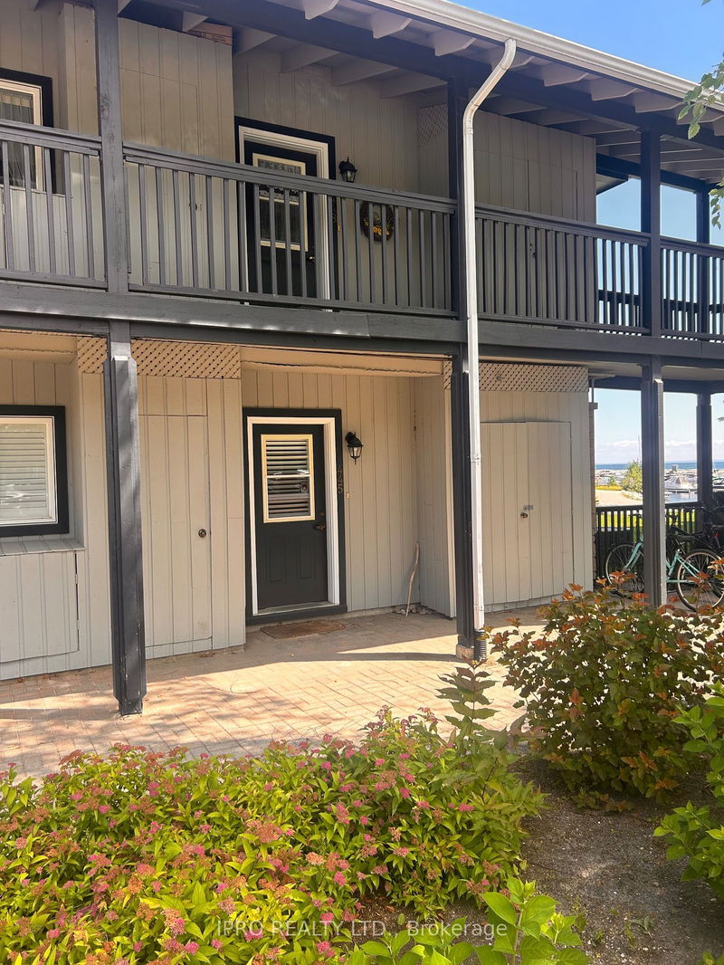home for lease on 8-445 Mariners Way