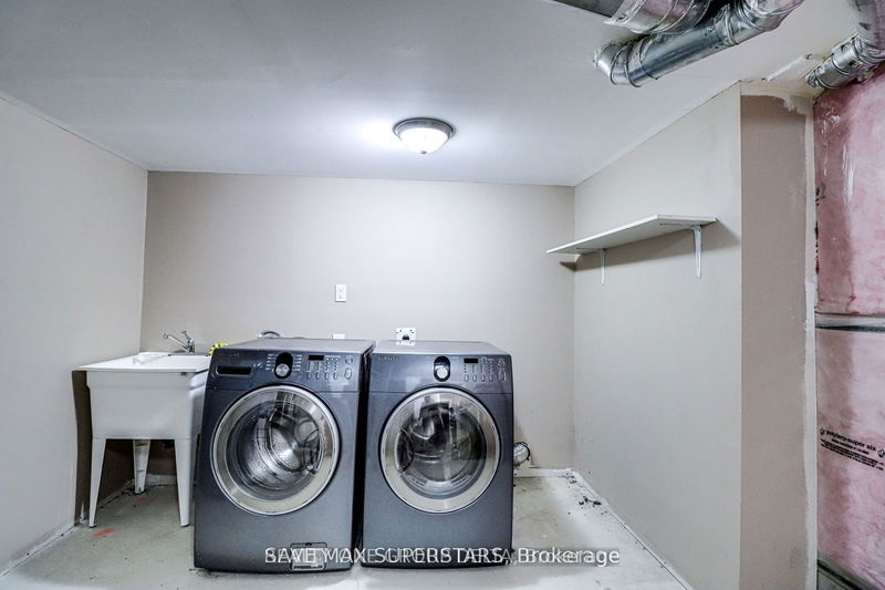 home for lease on Lower-8 Charlemagne Avenue