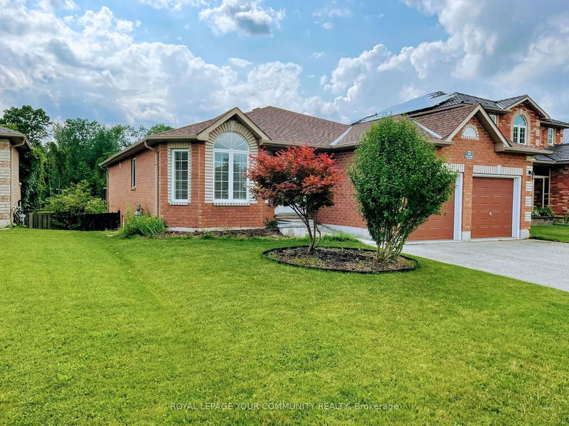 home for lease on main-24 Sun King Crescent