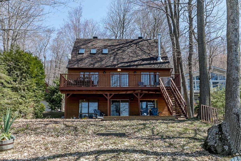 176 Farlain Lake Rd E, Tiny, L9M 0B5 | Image 2