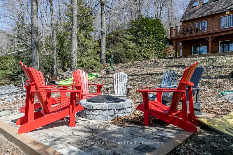 176 Farlain Lake Rd E, Tiny, L9M 0B5 | Image 3