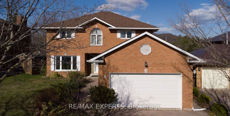 home for lease on 9 Templeton Crescent