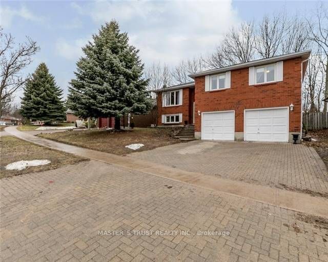 home for lease on 305 leacock Drive