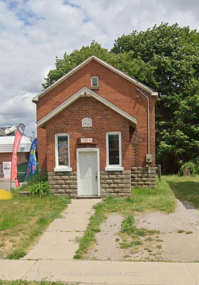7 Burton Avenue