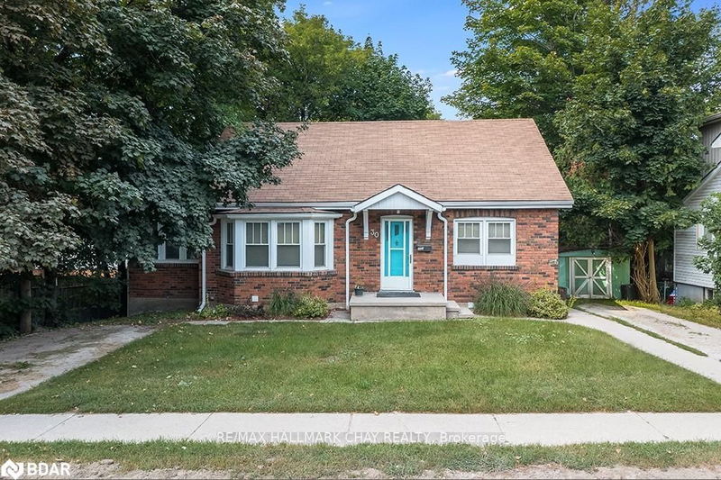 home for lease on 30 Penetang Street