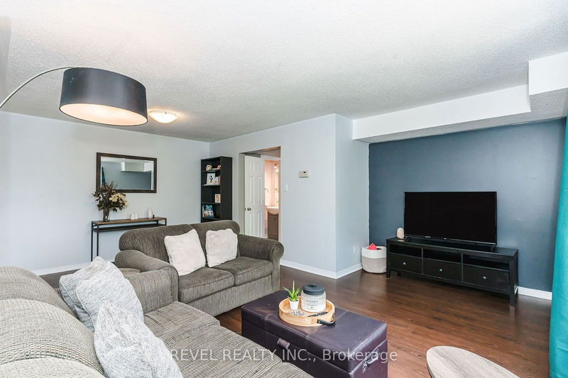 65 Dancy Dr  Orillia, L3V 7M2 | Image 11