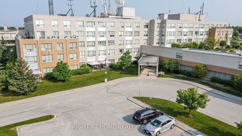 90 Dean Ave #313, Barrie, Ontario (MLS S9052815)