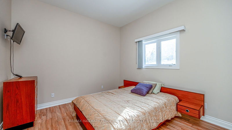 392 Cox Mill Rd  Barrie, L4N 7S8 | Image 14