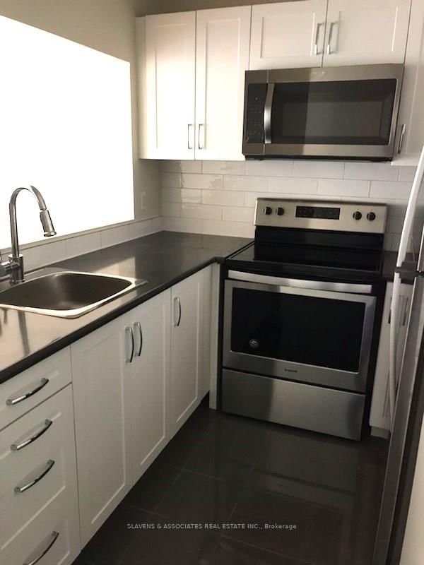 home for lease on 203-170 Grove Street E
