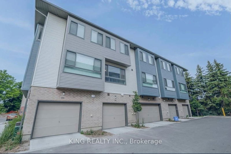 home for lease on 83-369 Essa Road