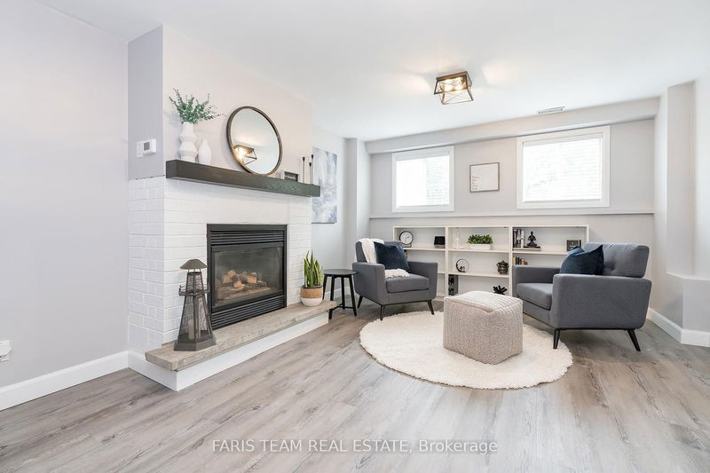 562 Simcoe St  Collingwood, L9Y 5J5 | Image 23