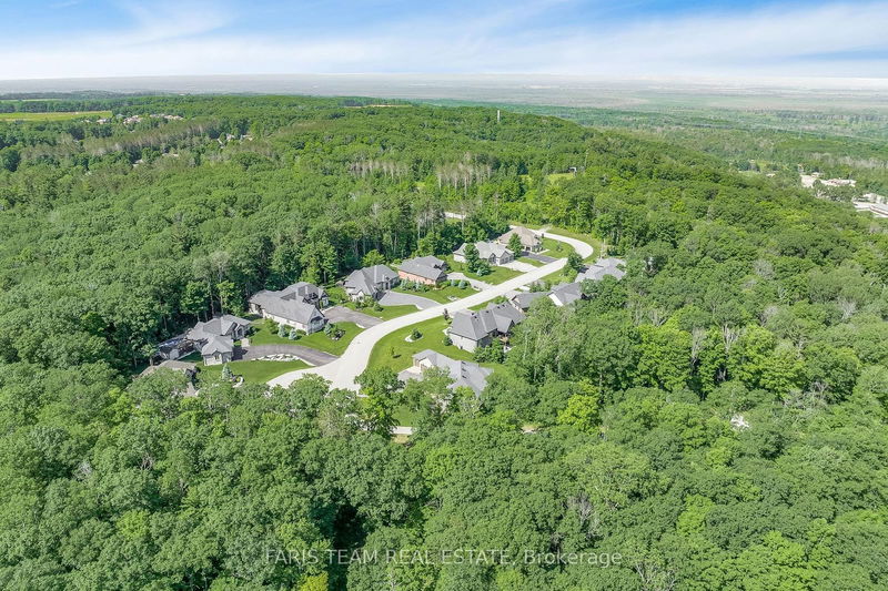 28 Timber Wolf Tr  Springwater, L0L 1Y3 | Image 37