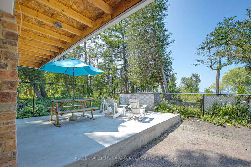 54 Homewood Ave  Wasaga Beach, L9Z 2M2 | Image 9