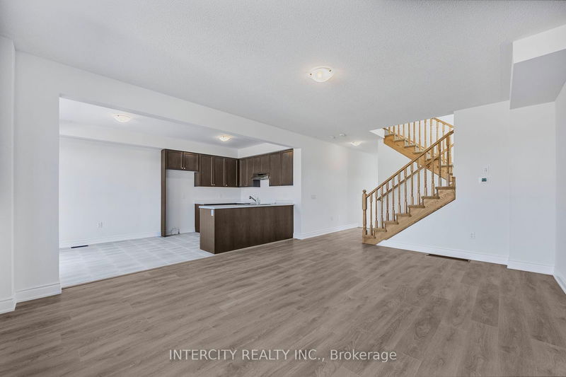 17 Mission St  Wasaga Beach, L9Z 0L8 | Image 10