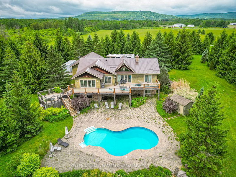 home for sale on 2623 Conc 10 N Nottawasaga Road