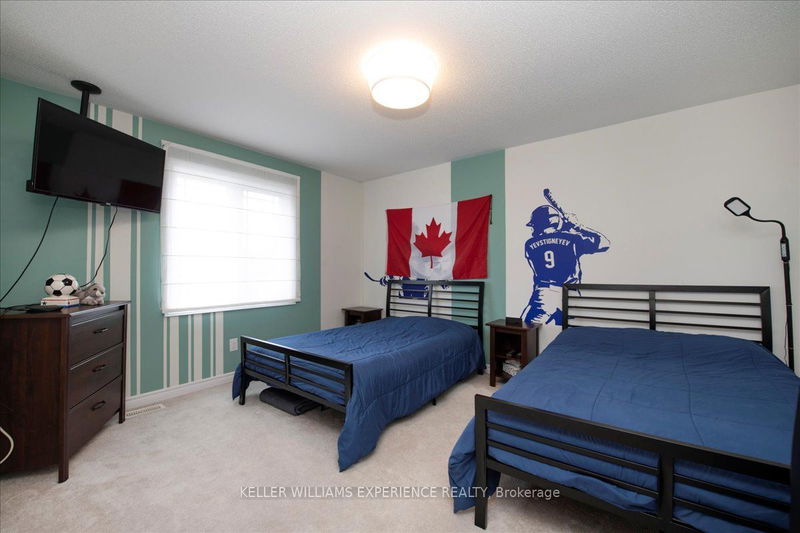 74 Megan Cres  Barrie, L4N 6E4 | Image 20