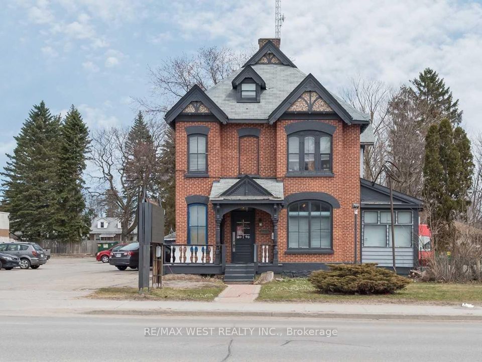 Building at 169 Bayfield Street, Barrie, Wellington