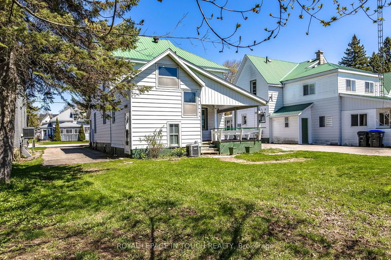 30 Maria St  Penetanguishene, L9M 1L5 | Image 3