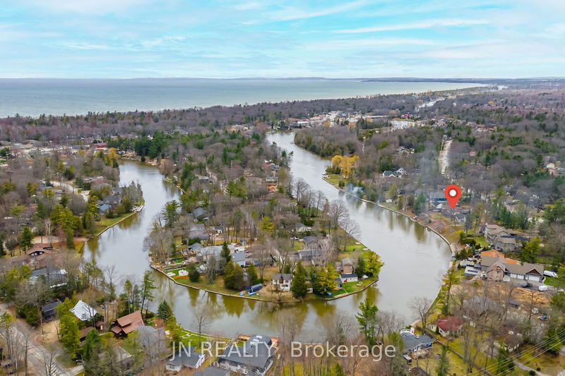 322 Oxbow Park Dr  Wasaga Beach, L9Z 2V6 | Image 7