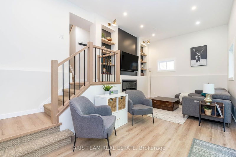 home for sale on 104 Leo Boulevard