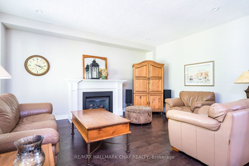 101 Jewel House Lane  Barrie, L4N 5X1 | Image 9