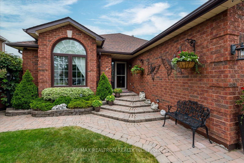 84 Kingsridge Rd  Barrie, L4N 8T9 | Image 2