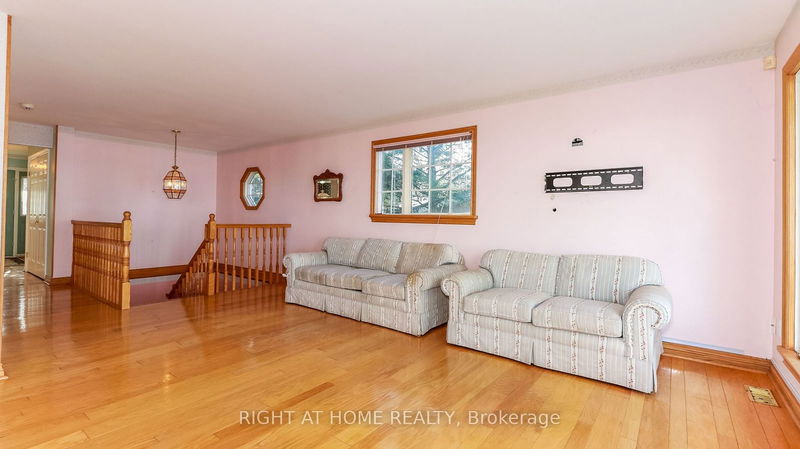 160 Gilwood Park Dr  Penetanguishene, L9M 1Z6 | Image 21