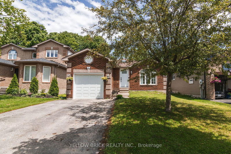 17 Wessenger Dr  Barrie, L4N 8R3 | Image 2