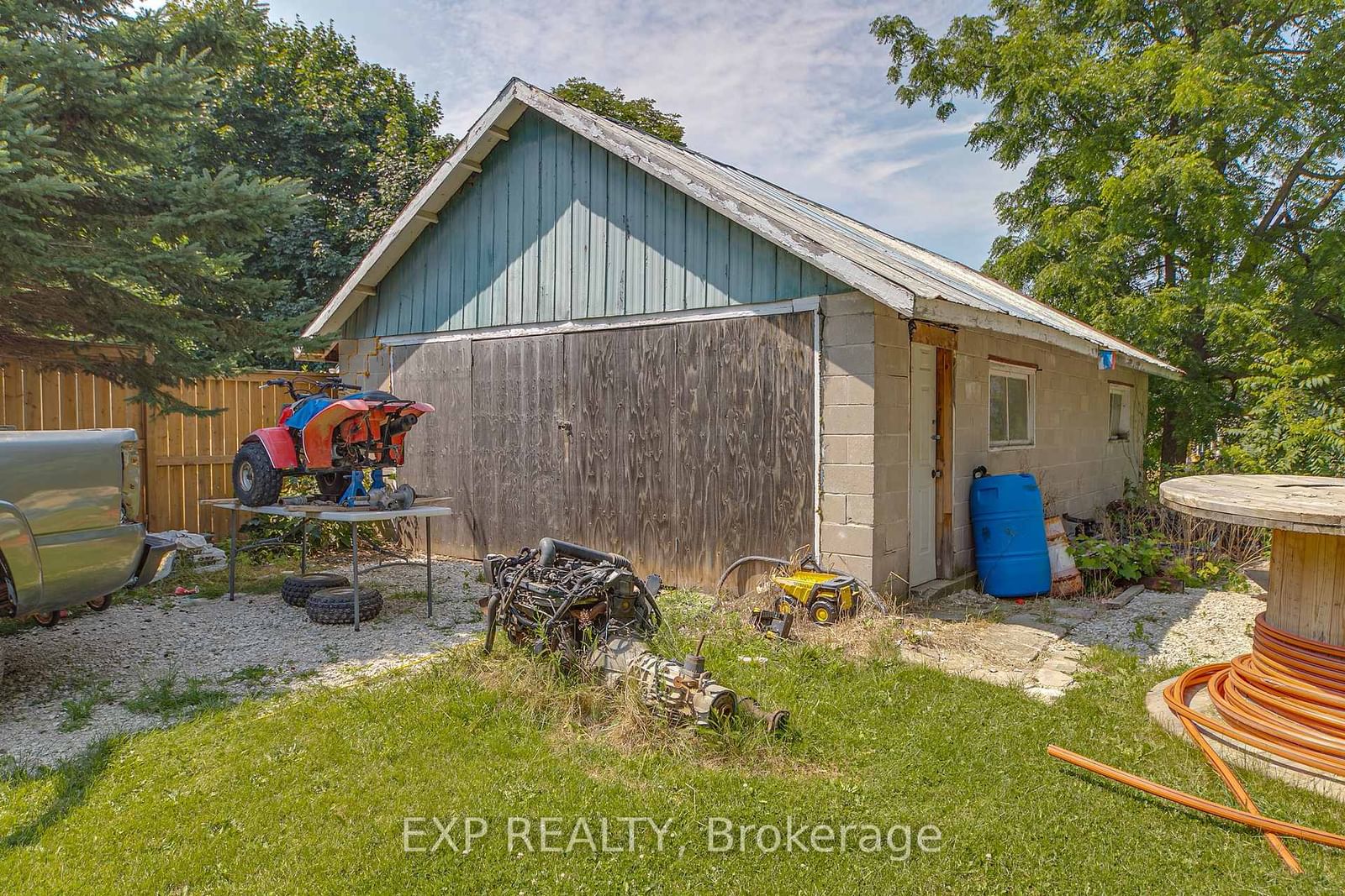 Listing Image 7