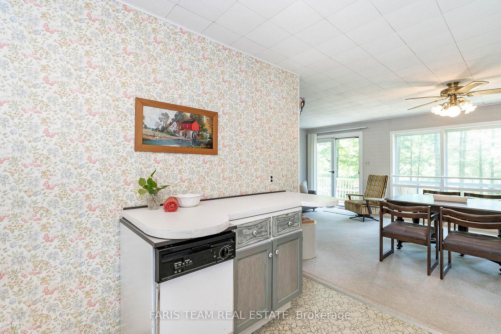 Listing Image 7