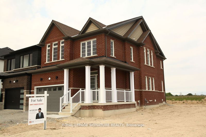 home for lease on 131 Union Boulevard