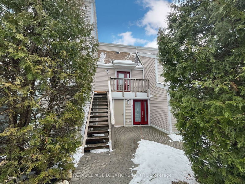 home for lease on 160-51 Trott Boulevard