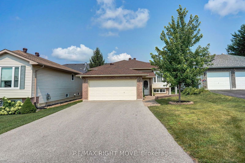home for sale on 32 Jordon Crescent