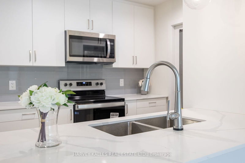 home for lease on 422-121 Mary Street