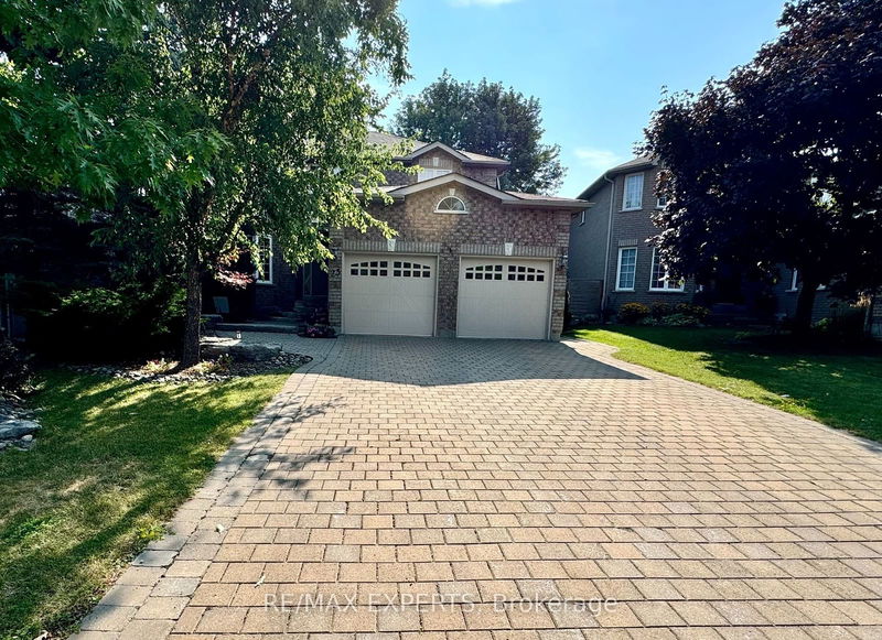 23 Kingsridge Rd  Barrie, L4N 9K7 | Image 2