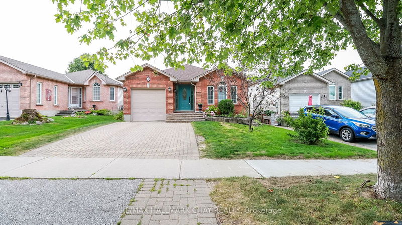 home for sale on 60 Snowy Owl Crescent
