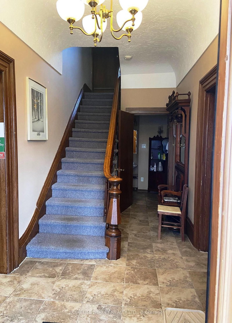 99 BAYFIELD St, Barrie, L4M 3A9 | Image 2